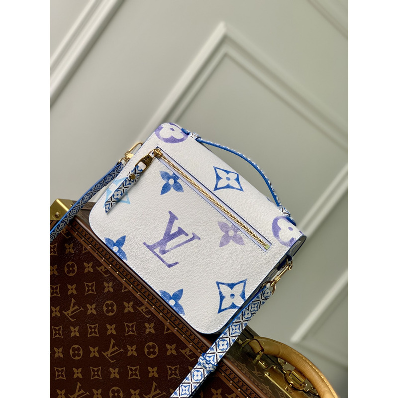 l**is V*t*n pochette metis mm blue