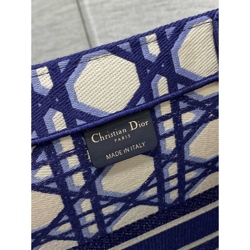 D*or book tote blue