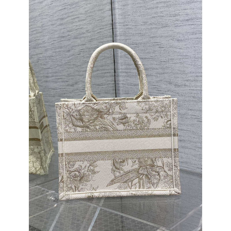 D*or small D*or book tote handbag embroidery