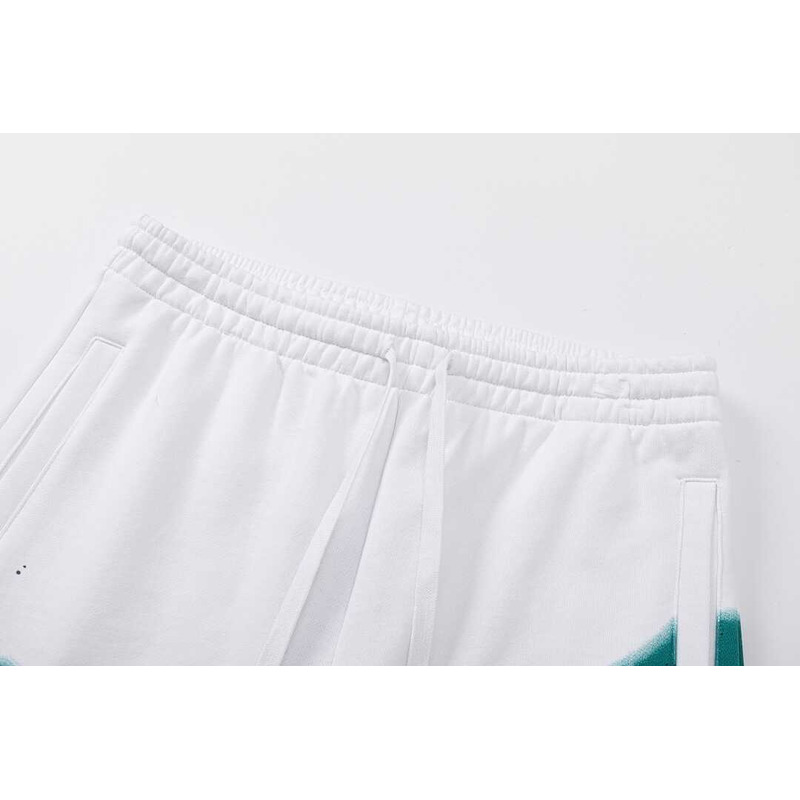 l**is V*t*n mixed color short green white