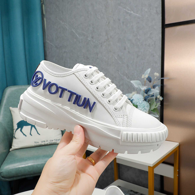 l**is V*t*n lv squad sneaker blue