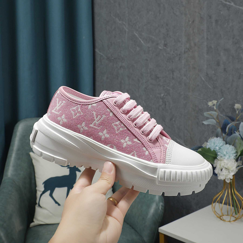 l**is V*t*n lv squad sneakers pink