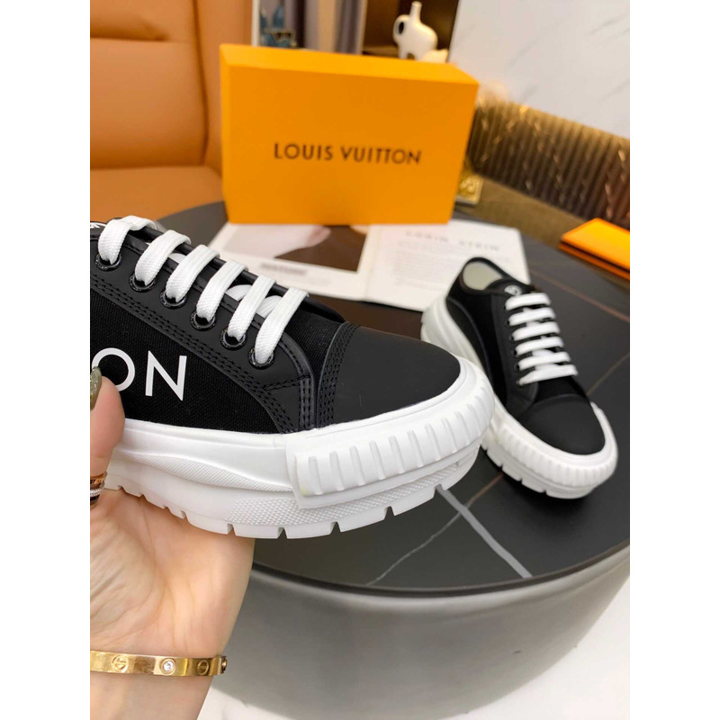 l**is V*t*n lv squad sneaker black