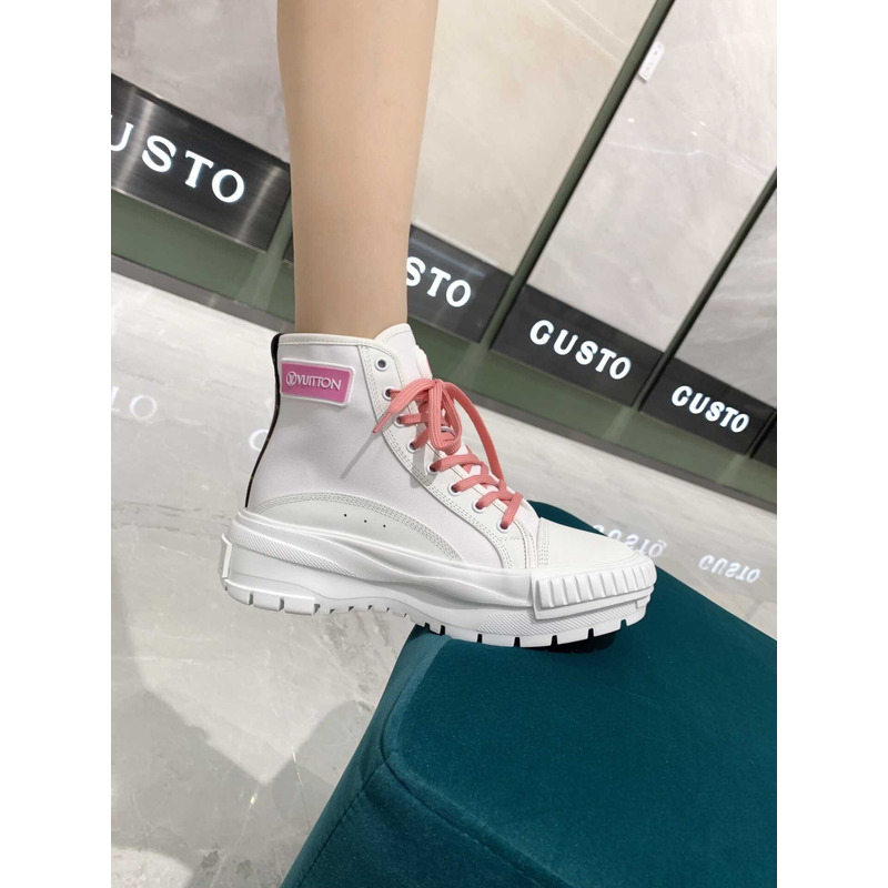 l**is V*t*n lv squad sneaker high top pink