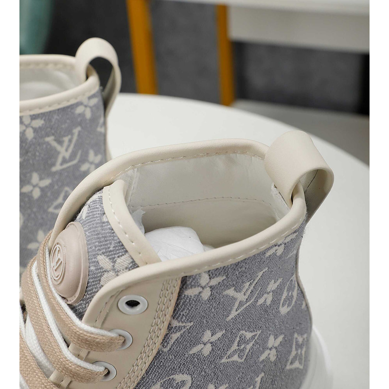 l**is V*t*n lv squad sneakers high top grey