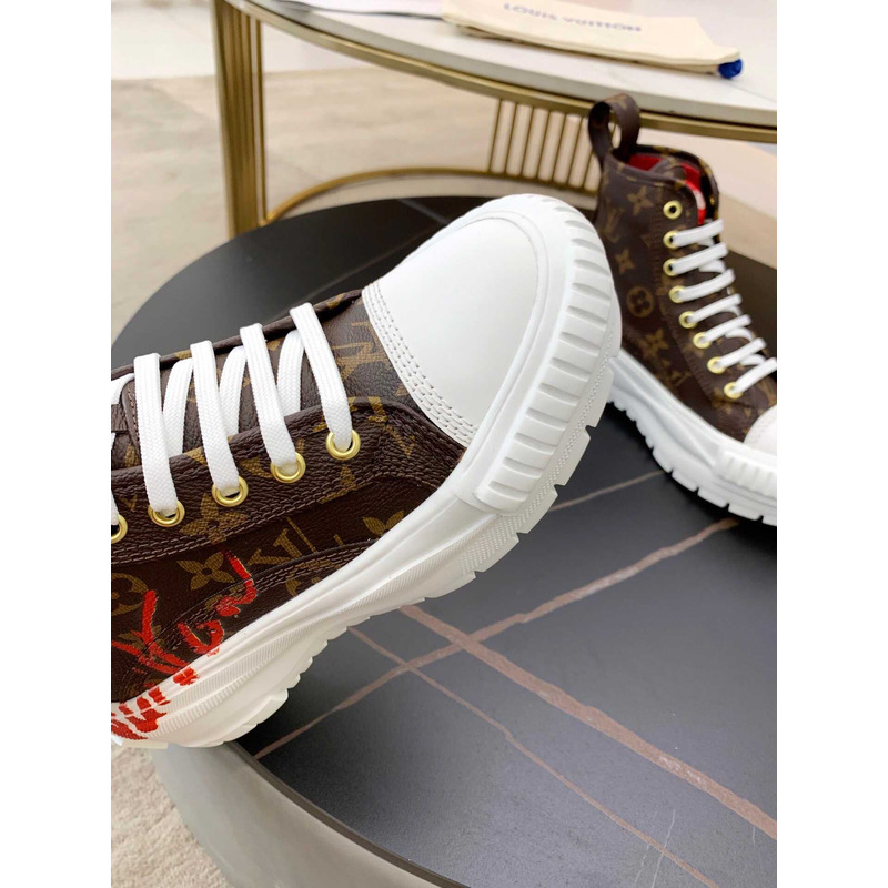 l**is V*t*n squad sneaker high top monogram