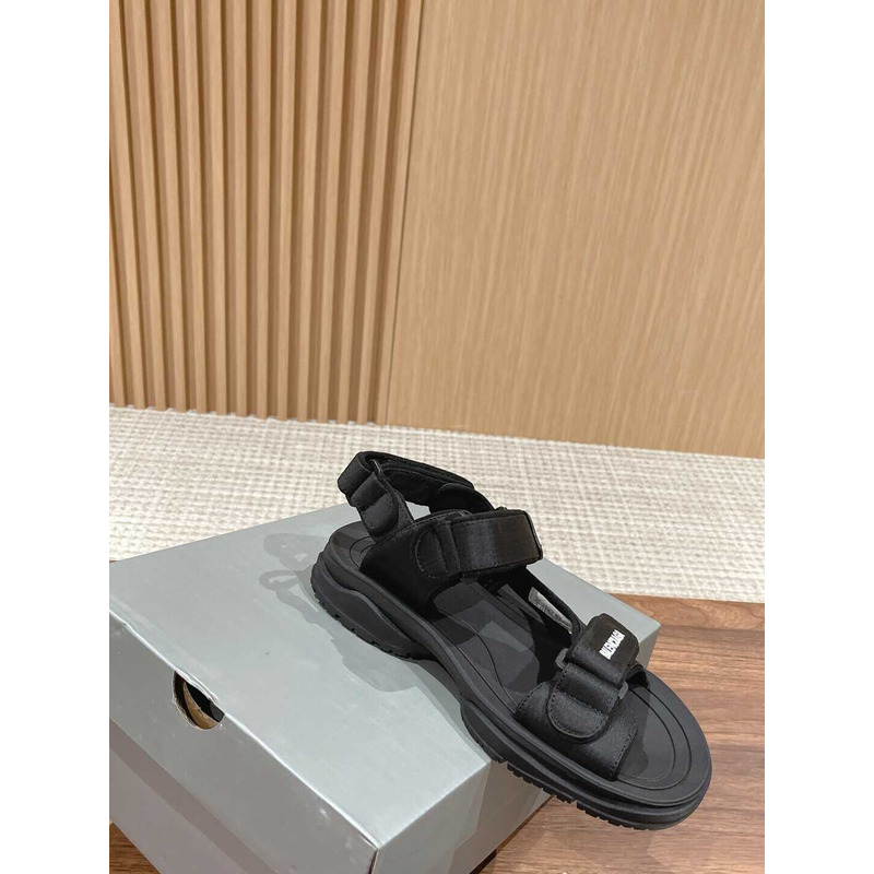 Ba*len*cia*ga hiking sandals black