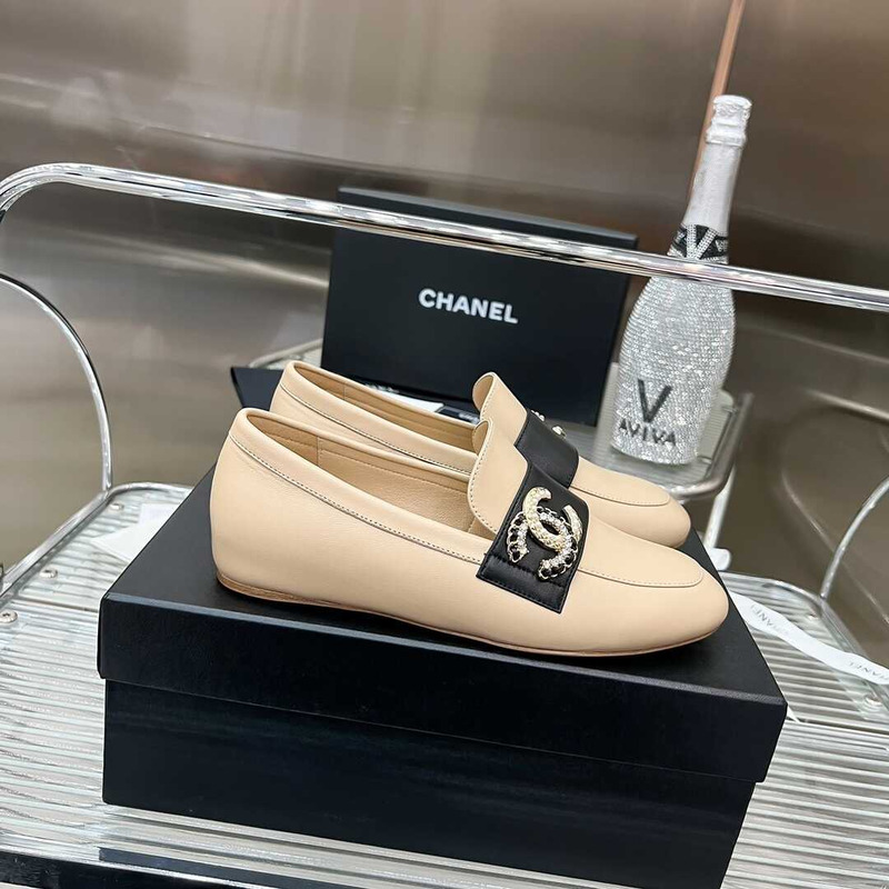 Ch*el  classic logo loafers beige and black