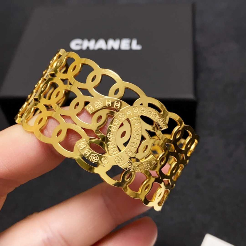 Ch*el cc logo gold open bracelet