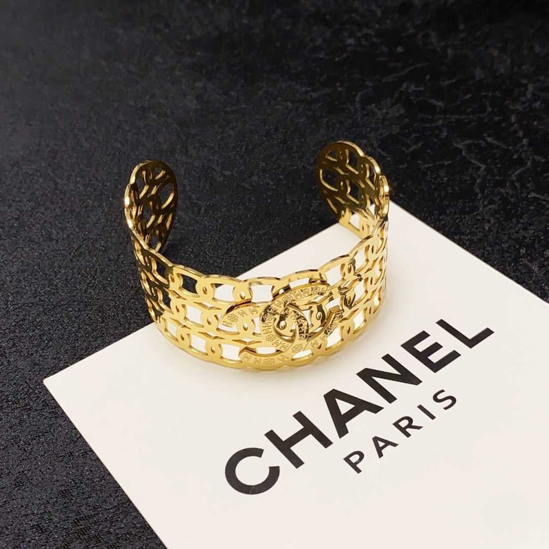 Ch*el cc logo gold open bracelet