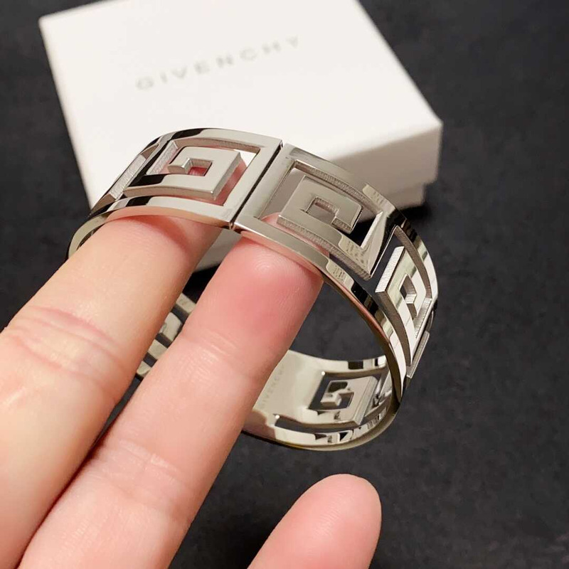 Givenchy Classic Big Logo Bracelet Silver