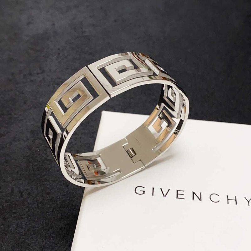 Givenchy Classic Big Logo Bracelet Silver