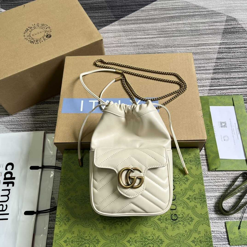 G*u*i gg marmont mini bucket bag white