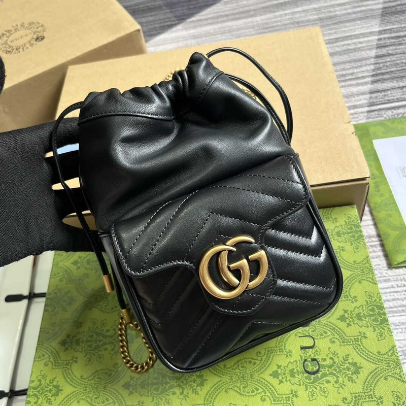 G*u*i gg marmont mini bucket bag black