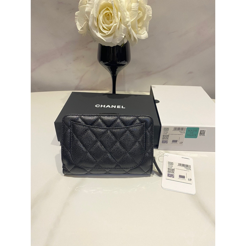 Ch*el cavier quilted cc french wallet black