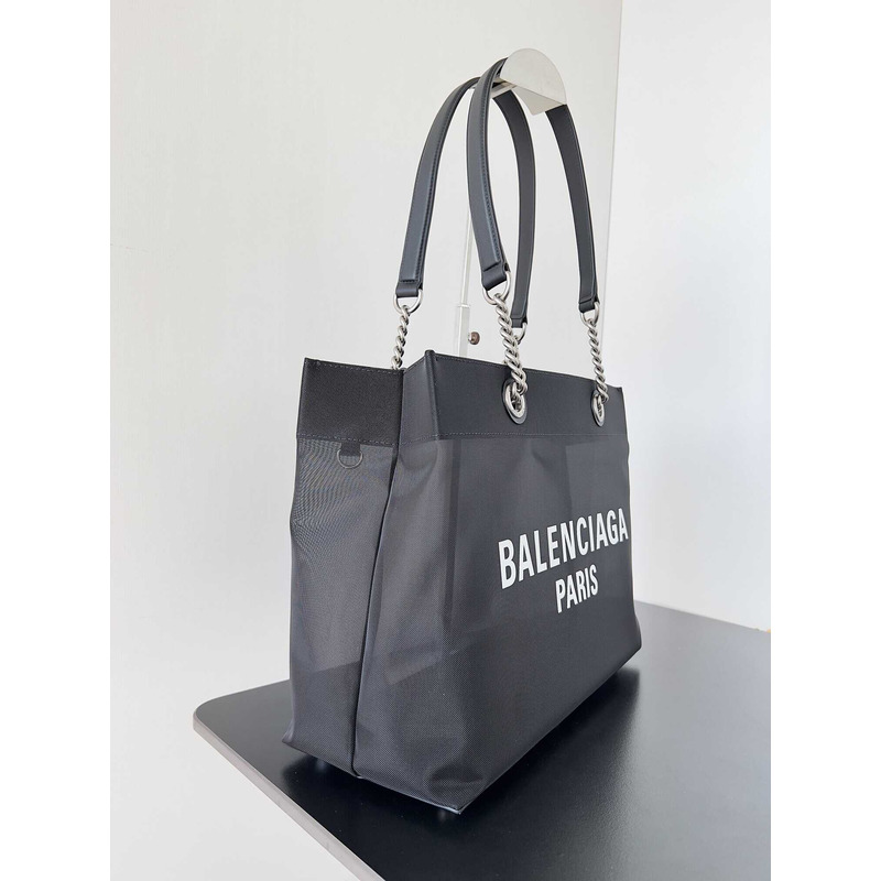 Ba*len*cia*ga duty free medium mesh tote bag in white/black