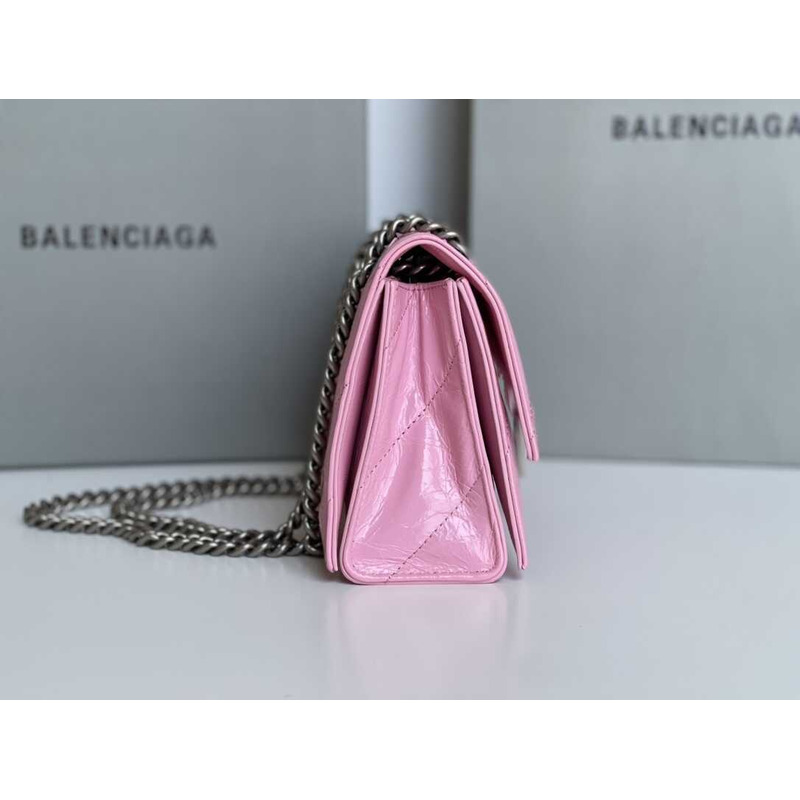 Ba*len*cia*ga crush quilted shoulder bag calfskin small pink