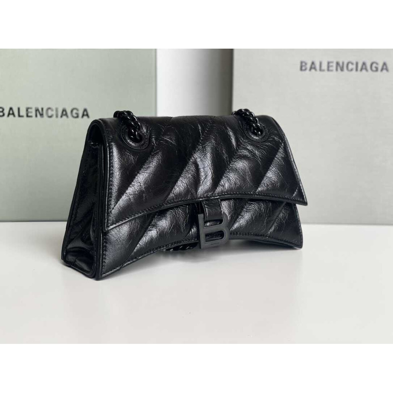 Ba*len*cia*ga crush quilted shoulder bag calfskin small black