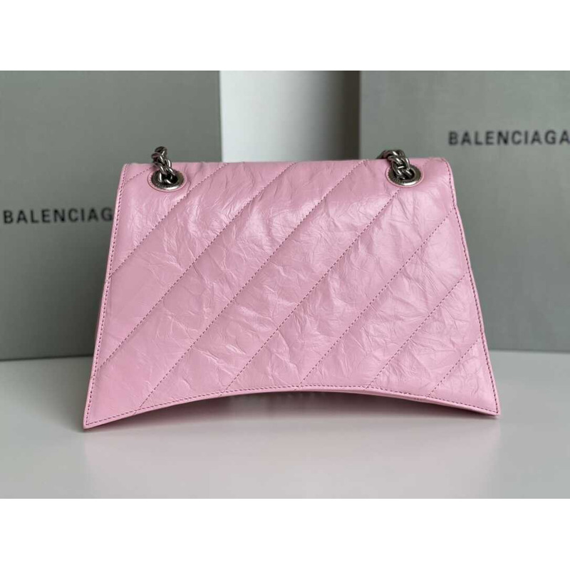 Ba*len*cia*ga crush quilted shoulder bag calfskin pink