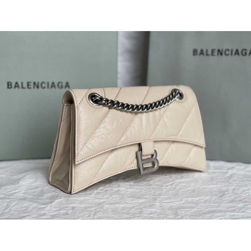 Ba*len*cia*ga crush quilted calfskin shoulder bag small beige