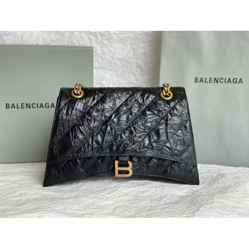 Ba*len*cia*ga crush quilted shoulder bag calfskin beige black