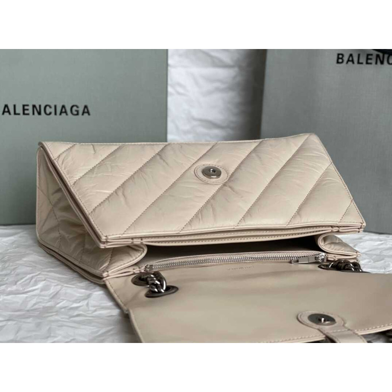 Ba*len*cia*ga crush quilted shoulder bag calfskin beige