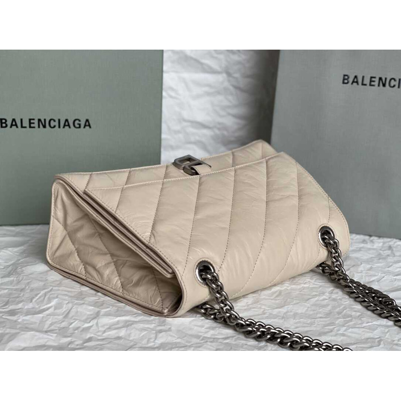 Ba*len*cia*ga crush quilted shoulder bag calfskin beige