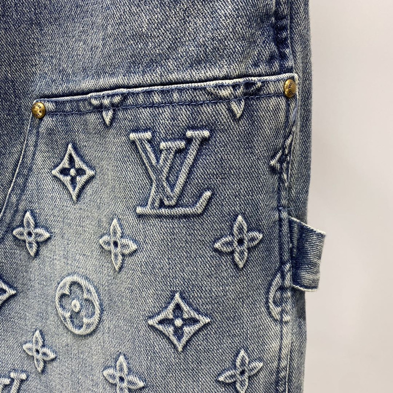 l**is V*t*n monogram denim logo shorts