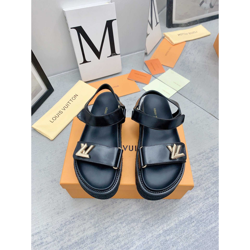 l**is V*t*n cordoba flat comfort sandal black