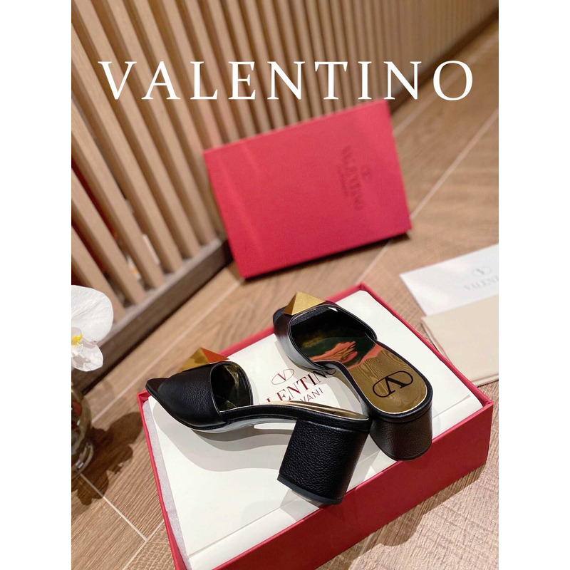 Valentino Rockstud-detail Open-toe Sandals Black