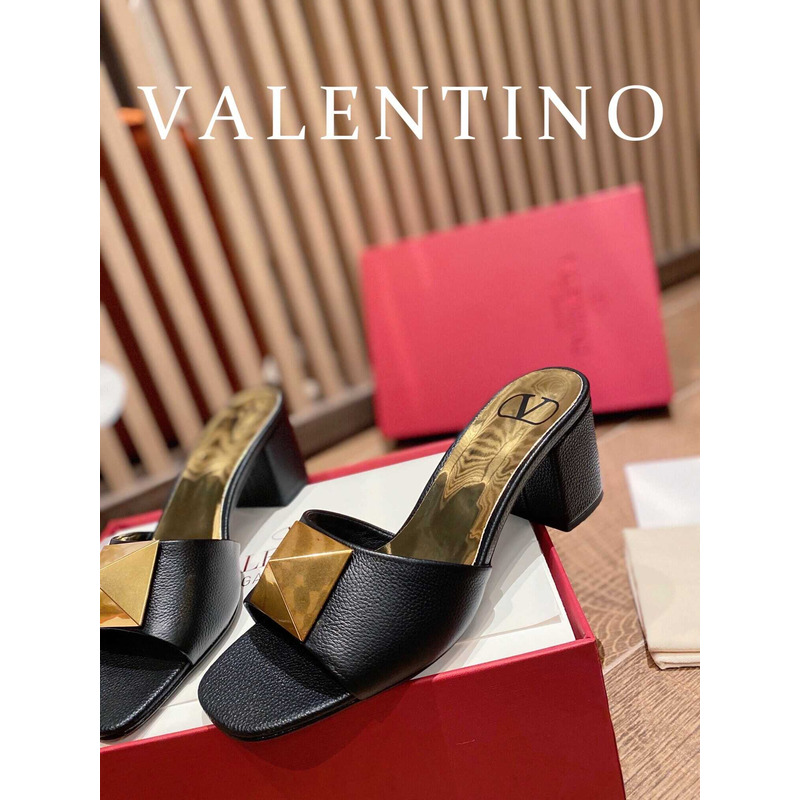 Valentino Rockstud-detail Open-toe Sandals Black