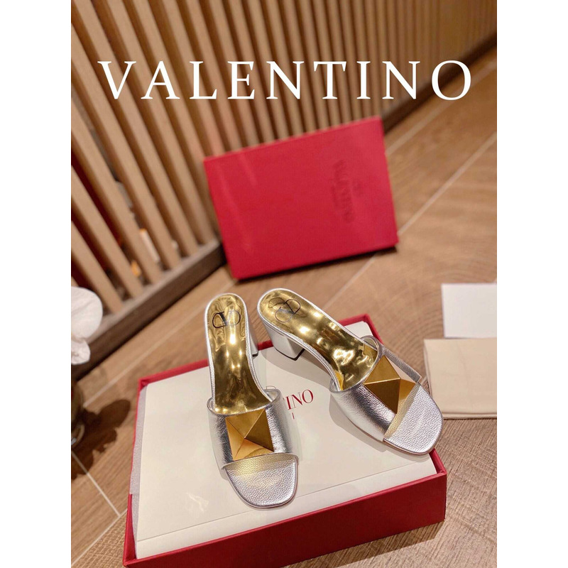 Valentino Rockstud-detail Open-toe Sandals Silver