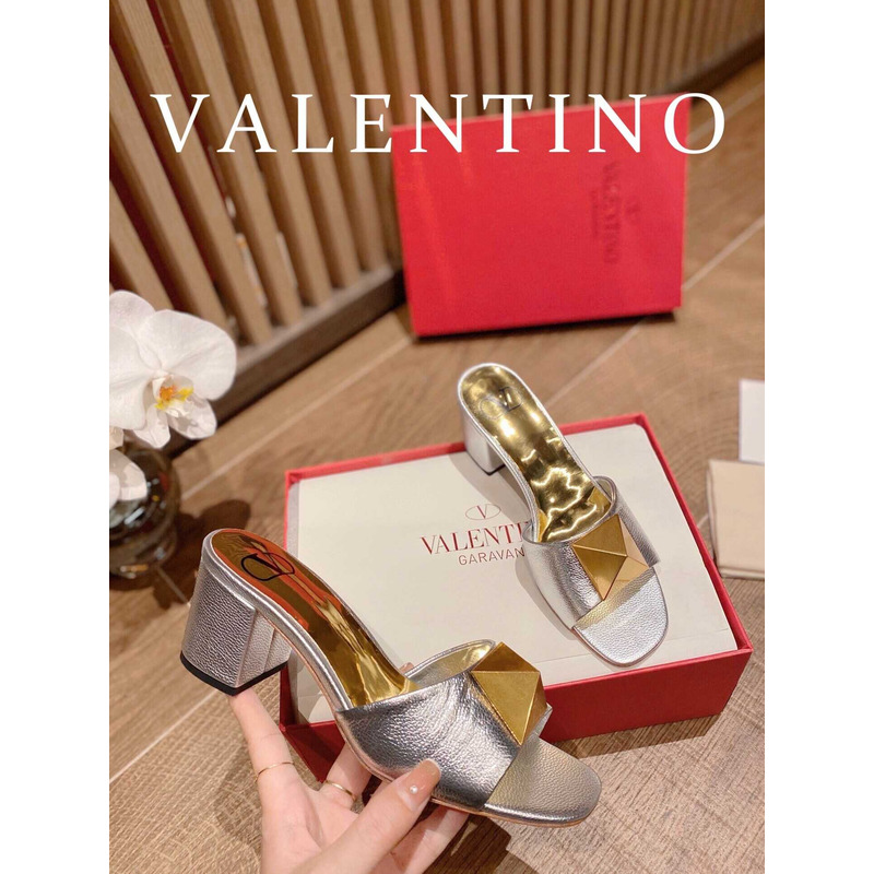 Valentino Rockstud-detail Open-toe Sandals Silver