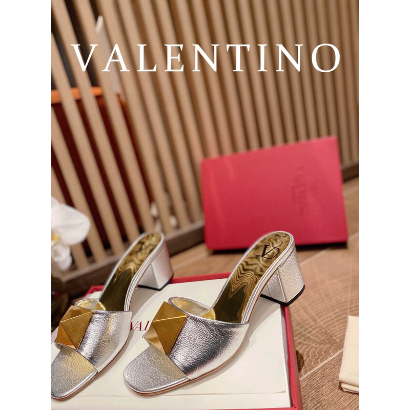 Valentino Rockstud-detail Open-toe Sandals Silver