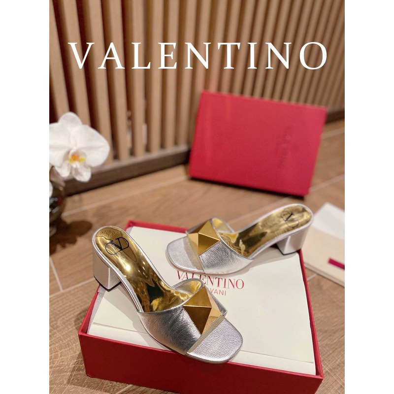 Valentino Rockstud-detail Open-toe Sandals Silver