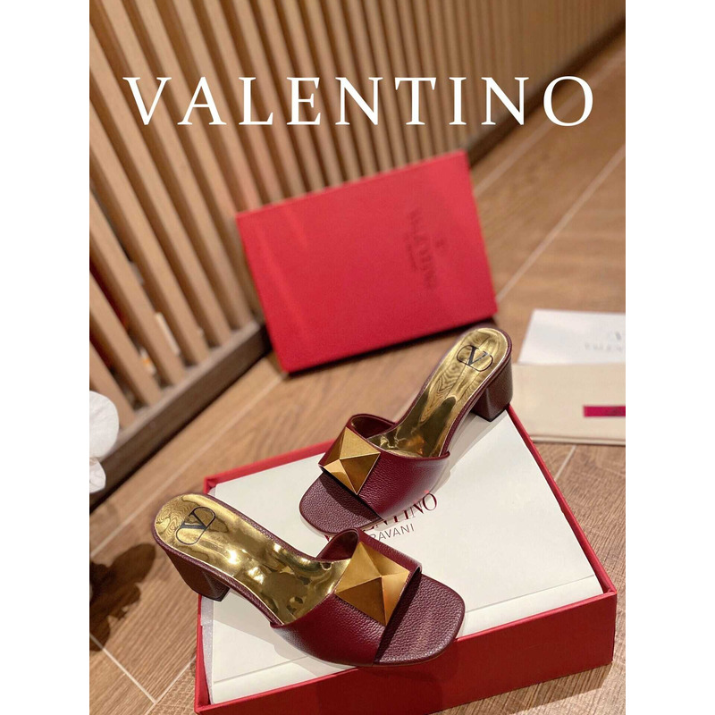 Valentino Rockstud-detail Open-toe Sandals Red