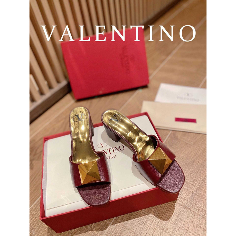 Valentino Rockstud-detail Open-toe Sandals Red