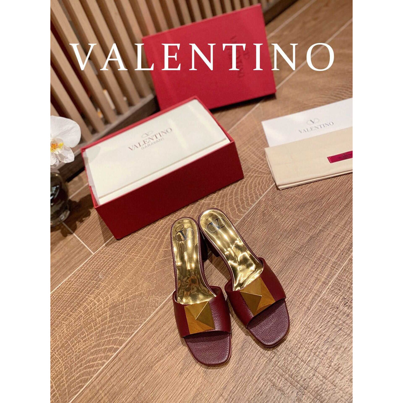 Valentino Rockstud-detail Open-toe Sandals Red