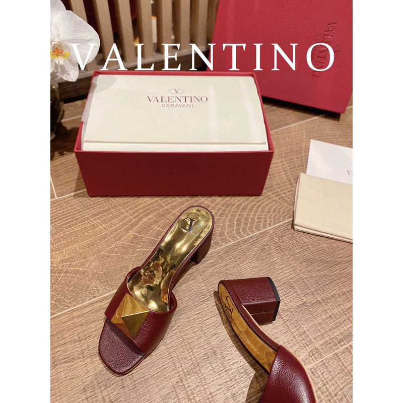 Valentino Rockstud-detail Open-toe Sandals Red