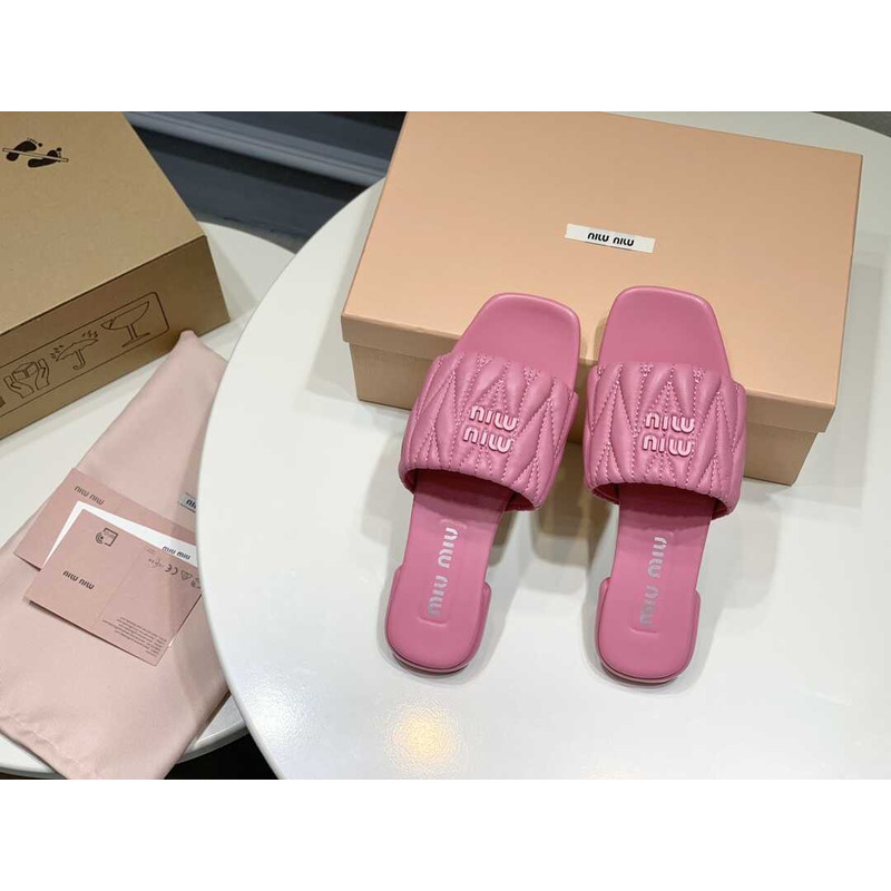 Miu Miu Matelassé Slipper Sandal In Soft Suede Pink