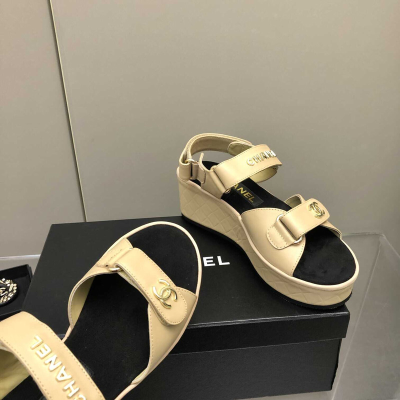 Ch*el leather sandals beige