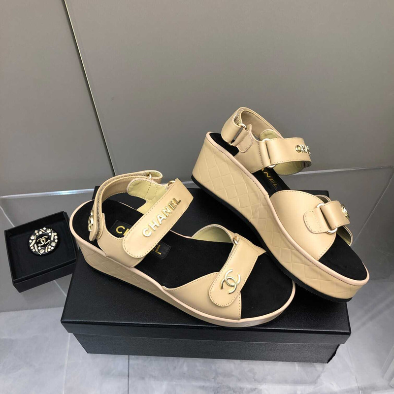 Ch*el leather sandals beige