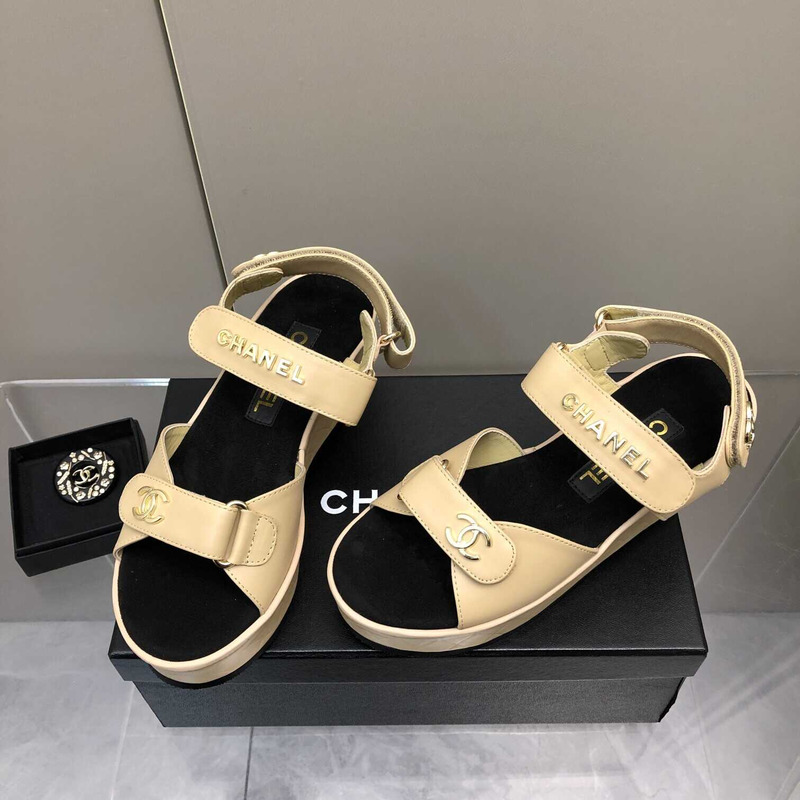 Ch*el leather sandals beige