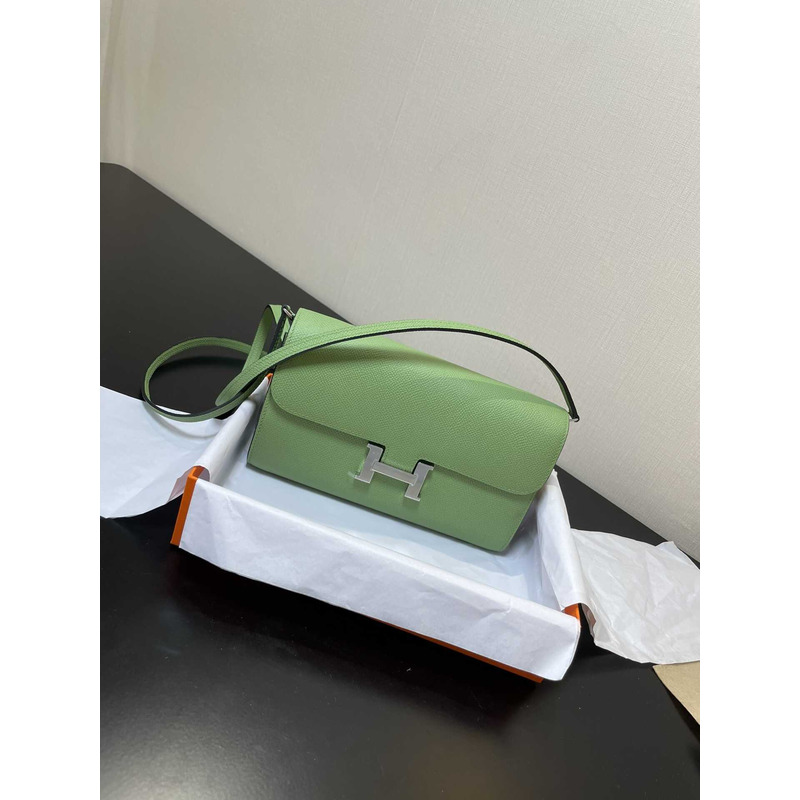 H**mes constance wallet to go silver hardware green