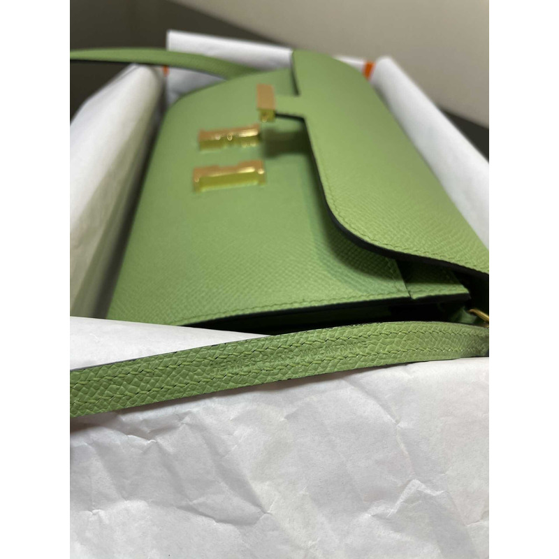 H**mes constance wallet to go gold hardware green