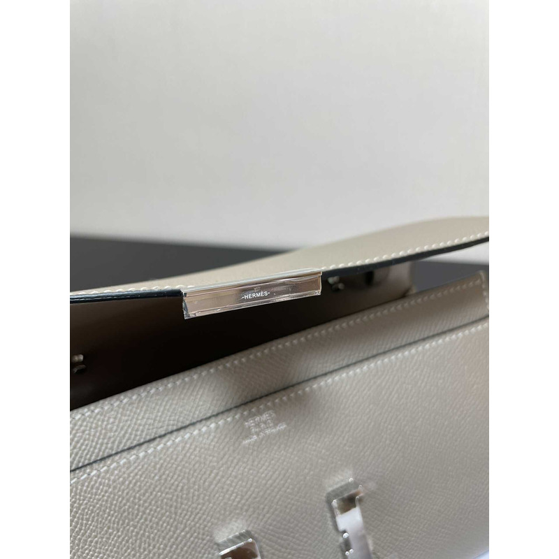 H**mes constance wallet to go silver hardware grey