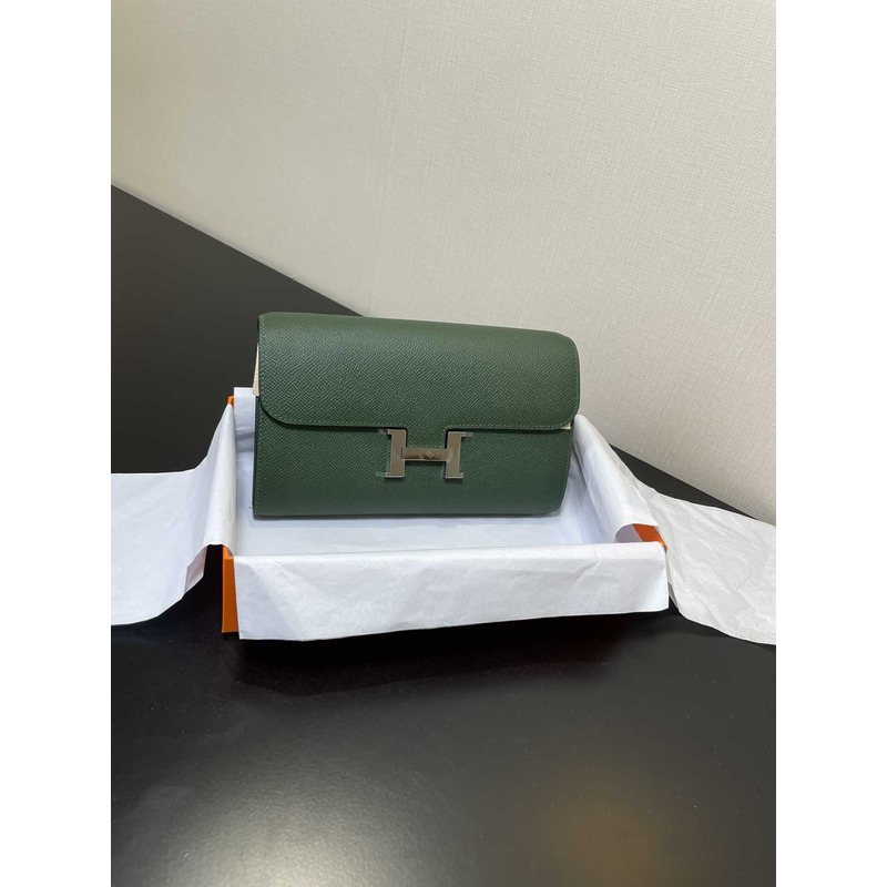 H**mes constance wallet to go silver hardware green