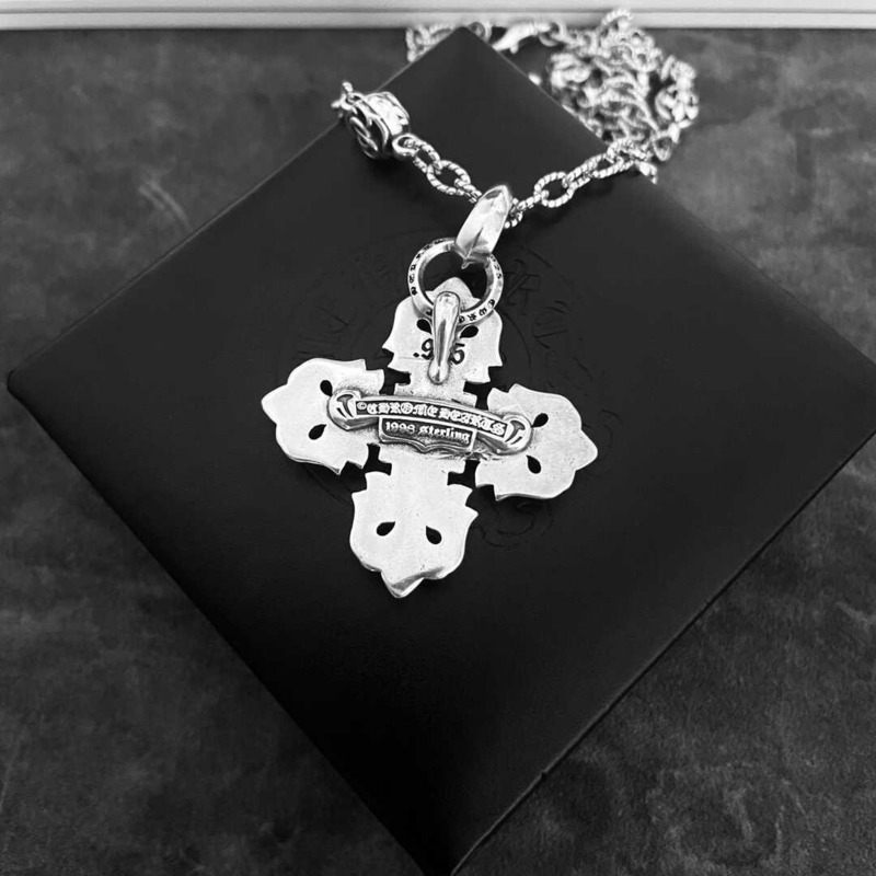 Chrome Heart Short Cross Necklace