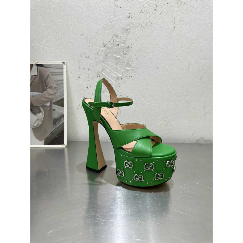 G*u*i gg stud detailed open toe platform sandals green