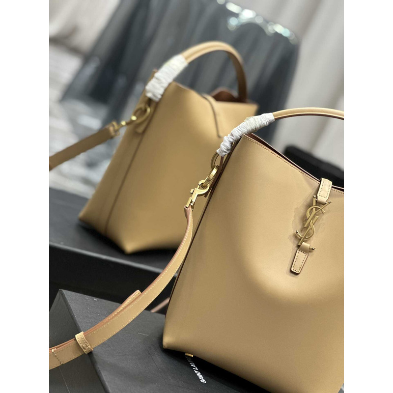 Saint Laurent Le 37 Bucket Bag In Beige